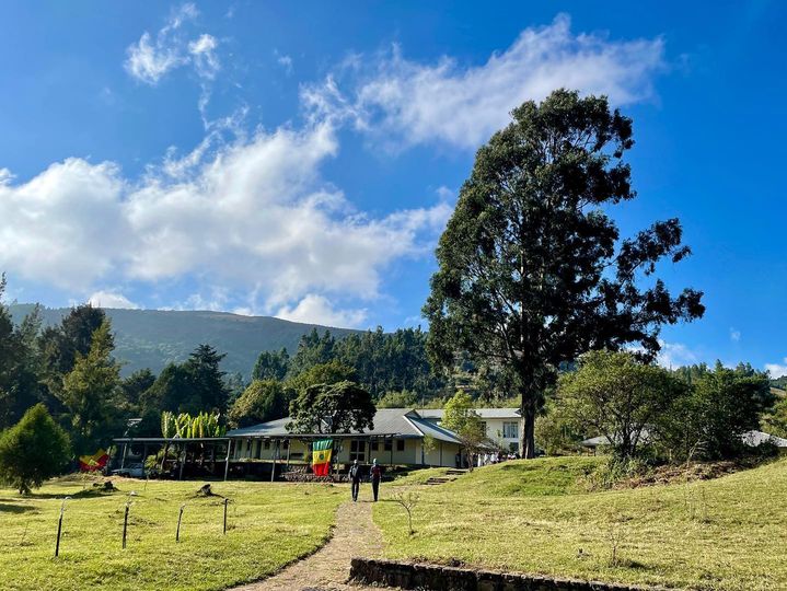 Blue skies over the Hamlin College of Midwives as young women work hard to complete their studies to become a rural midwife. 💚